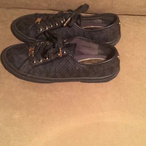 Michael Kors - Picture 1 of 3